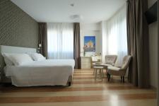 09 camere