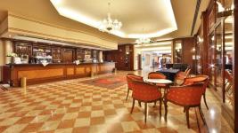 01 hall