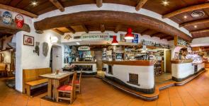 bar