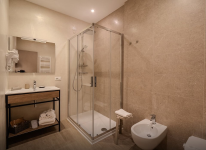 full-camere-half