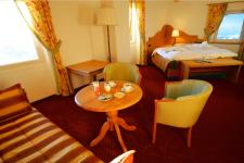 Hotel 3 stelle a Ronzone
