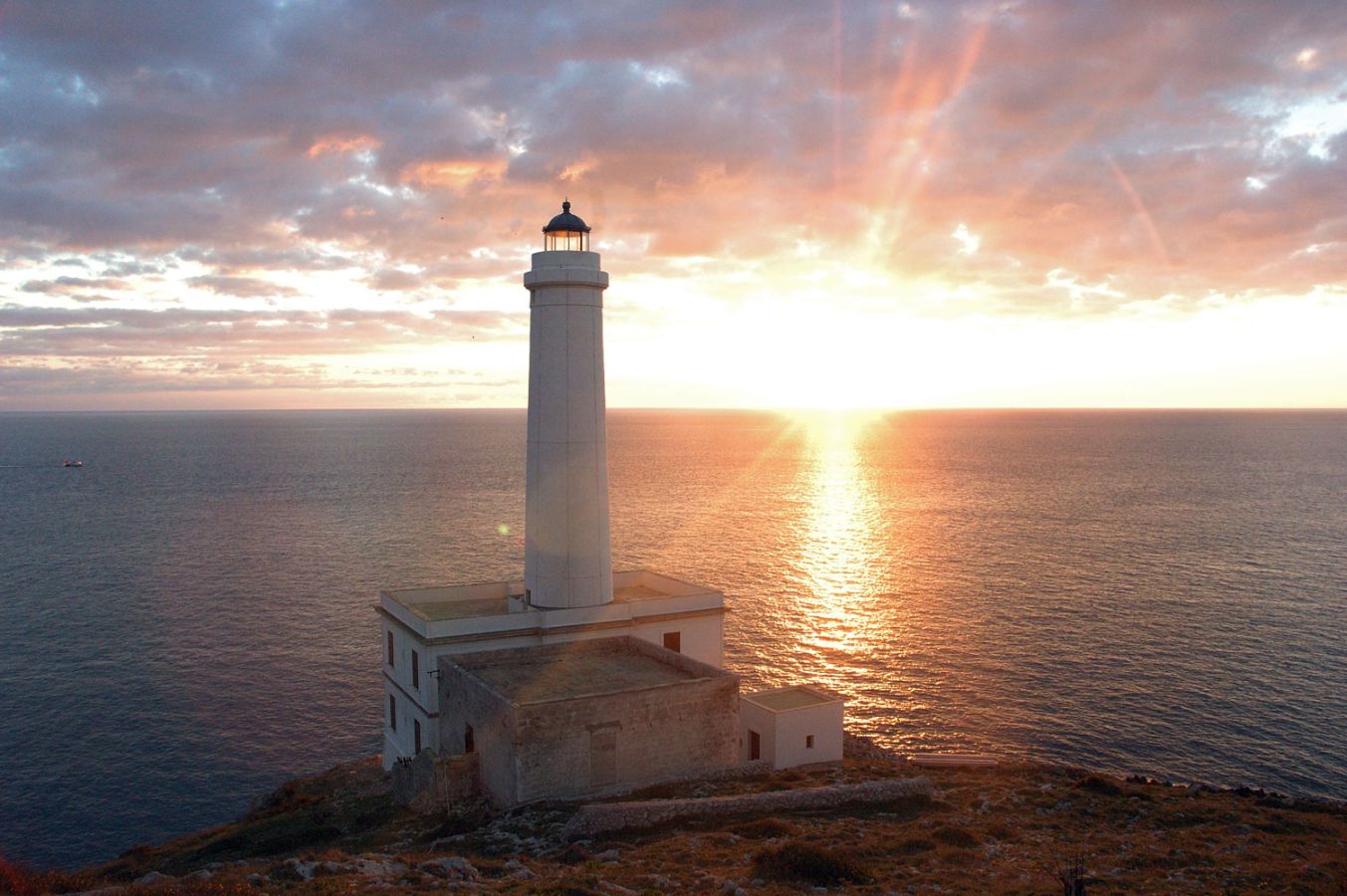 faro di punta palascìa, capo d'otranto
