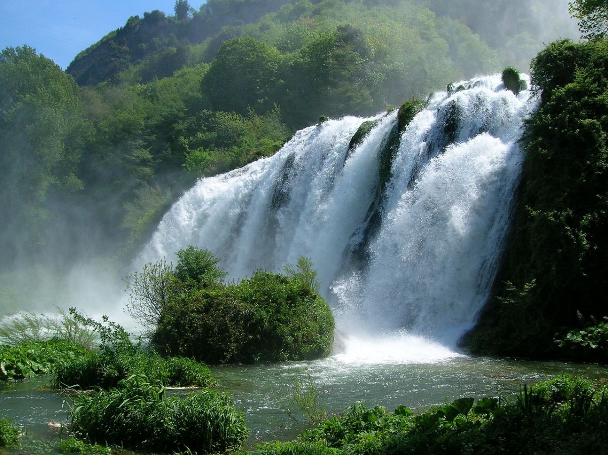cascata-delle-marmore-526945_1280