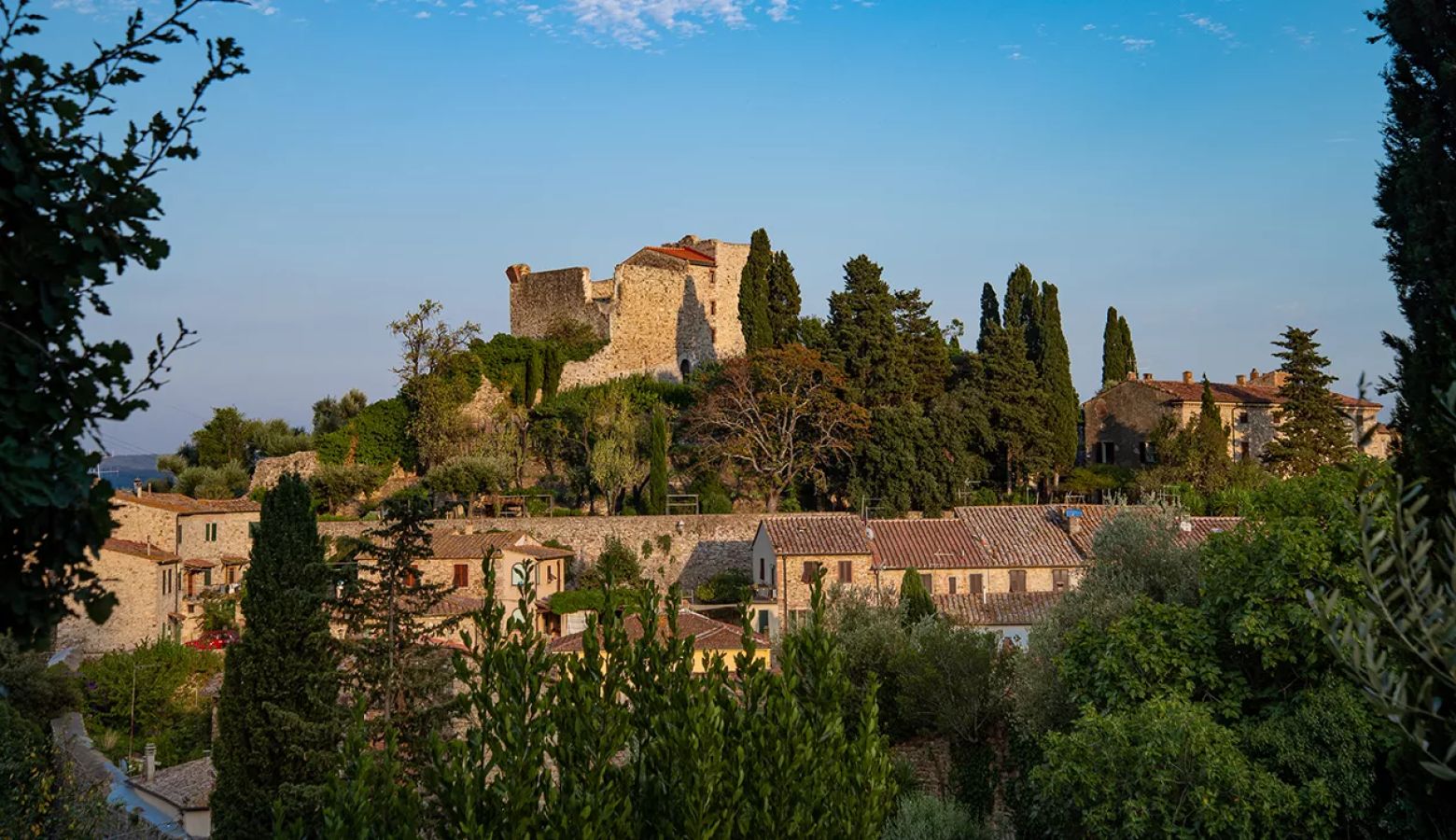 suvereto-borgo-medievale-toscana-e1620657285510
