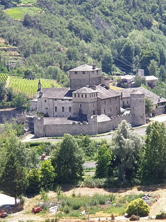 castello-di-saint-pierre