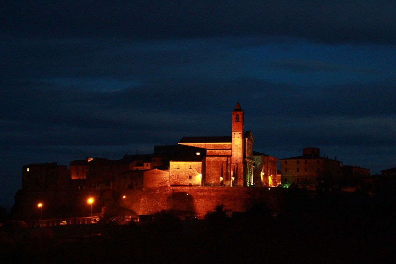 veduta_di_caldana_alla_sera