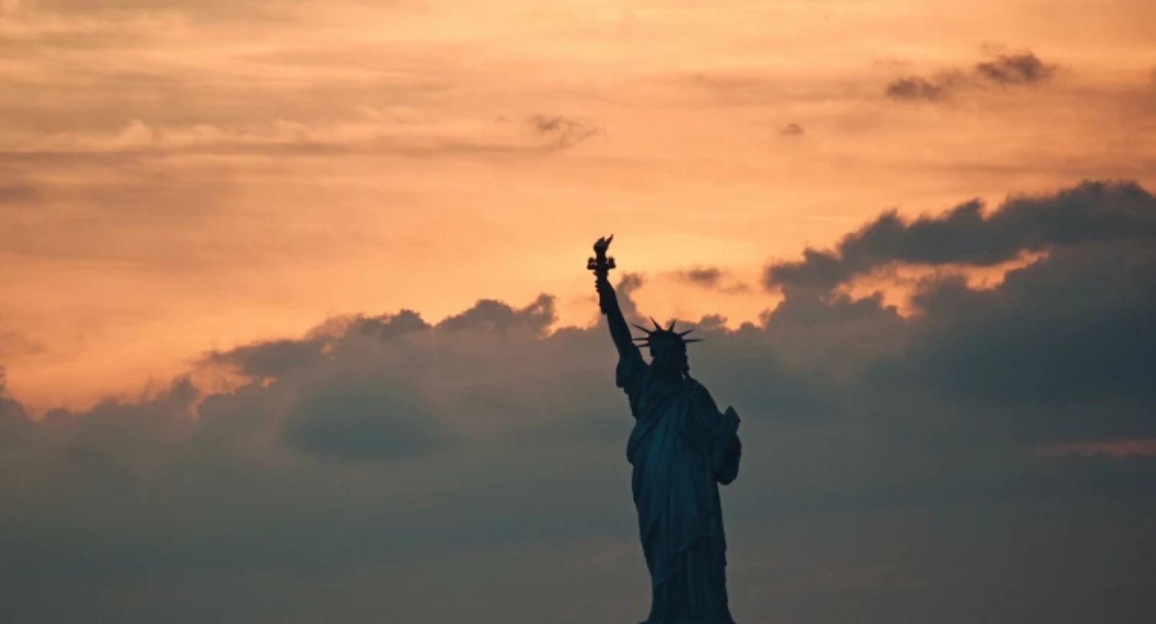6ea-un_new-york-statua-della-libertà_fjtrvt