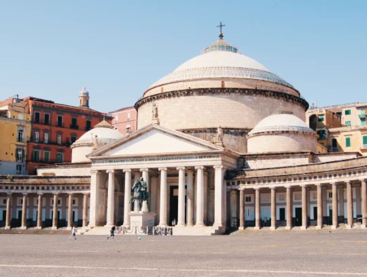 6ca_gy_piazza_plebiscito_napoli_139931609_rm108w