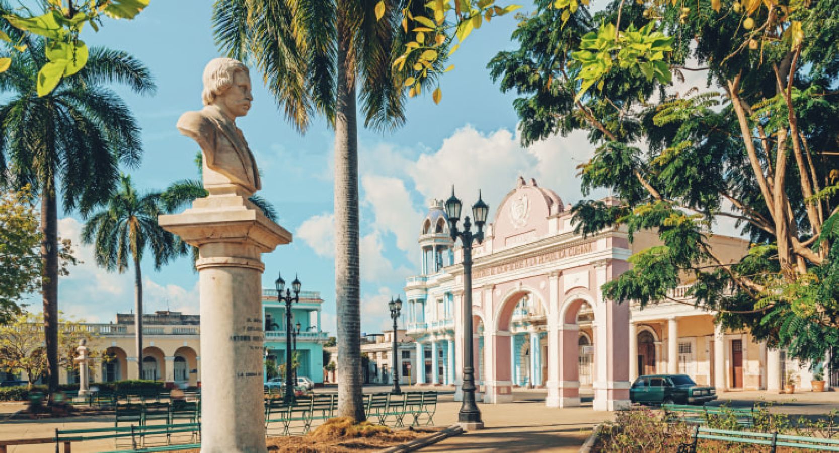 4aa_gy_parque_marti_cienfuegos_512693098_ddspxb