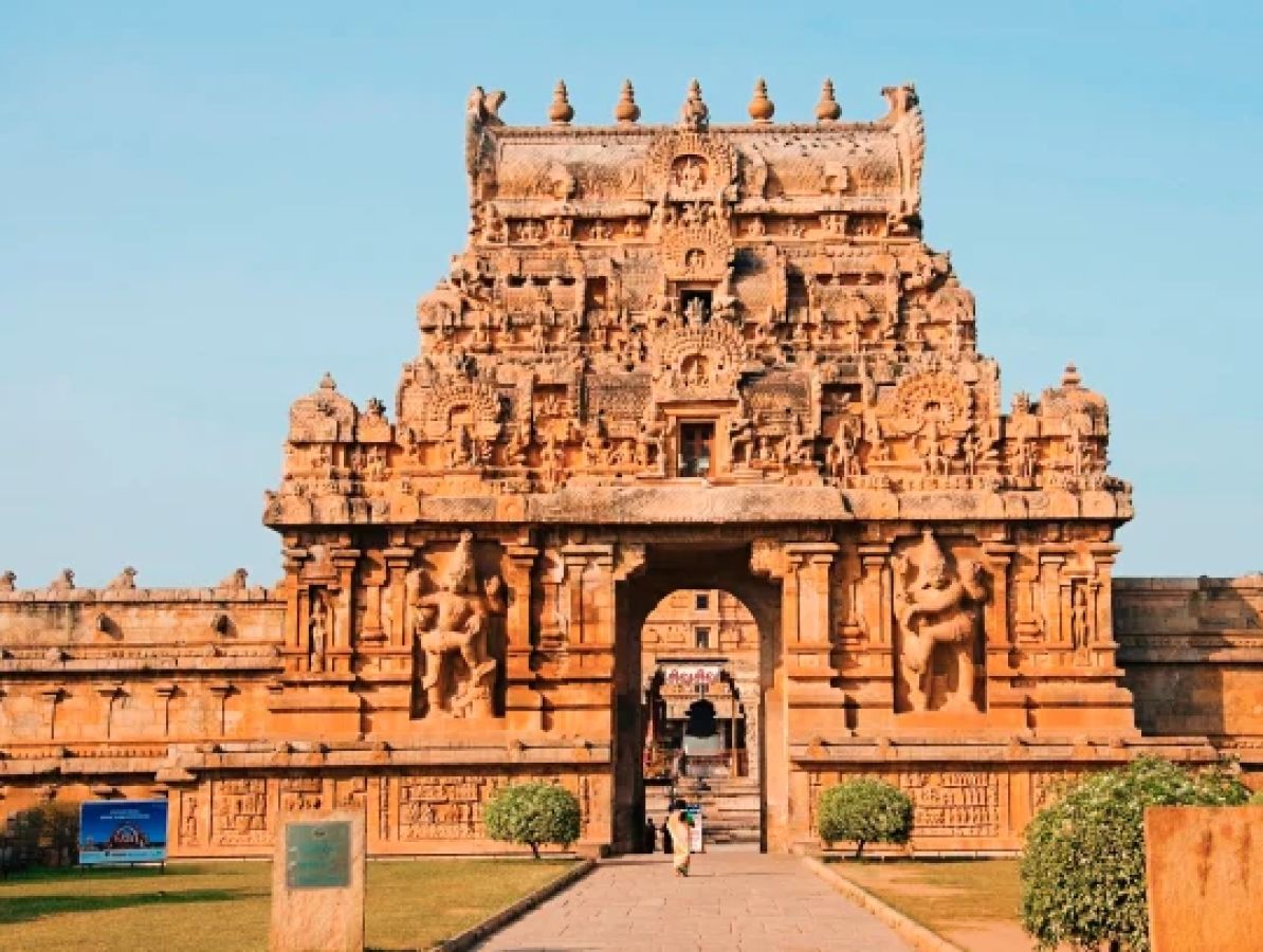 3ca_ss_tempio_brihadeswara_tanjore_1075957706_m8tfyk