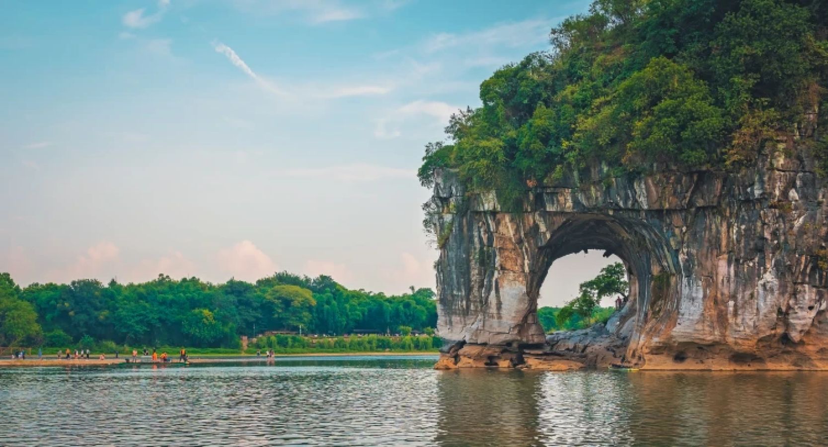 13ba_ss_collina_proboscite_elefante_guilin_1593478999_idqn2o
