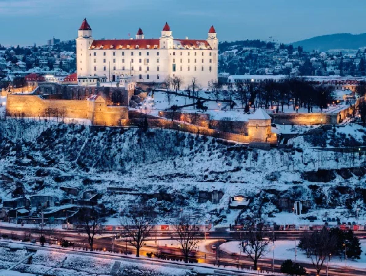 1cb_ss_castello_bratislava_1386241772_q8w4g6