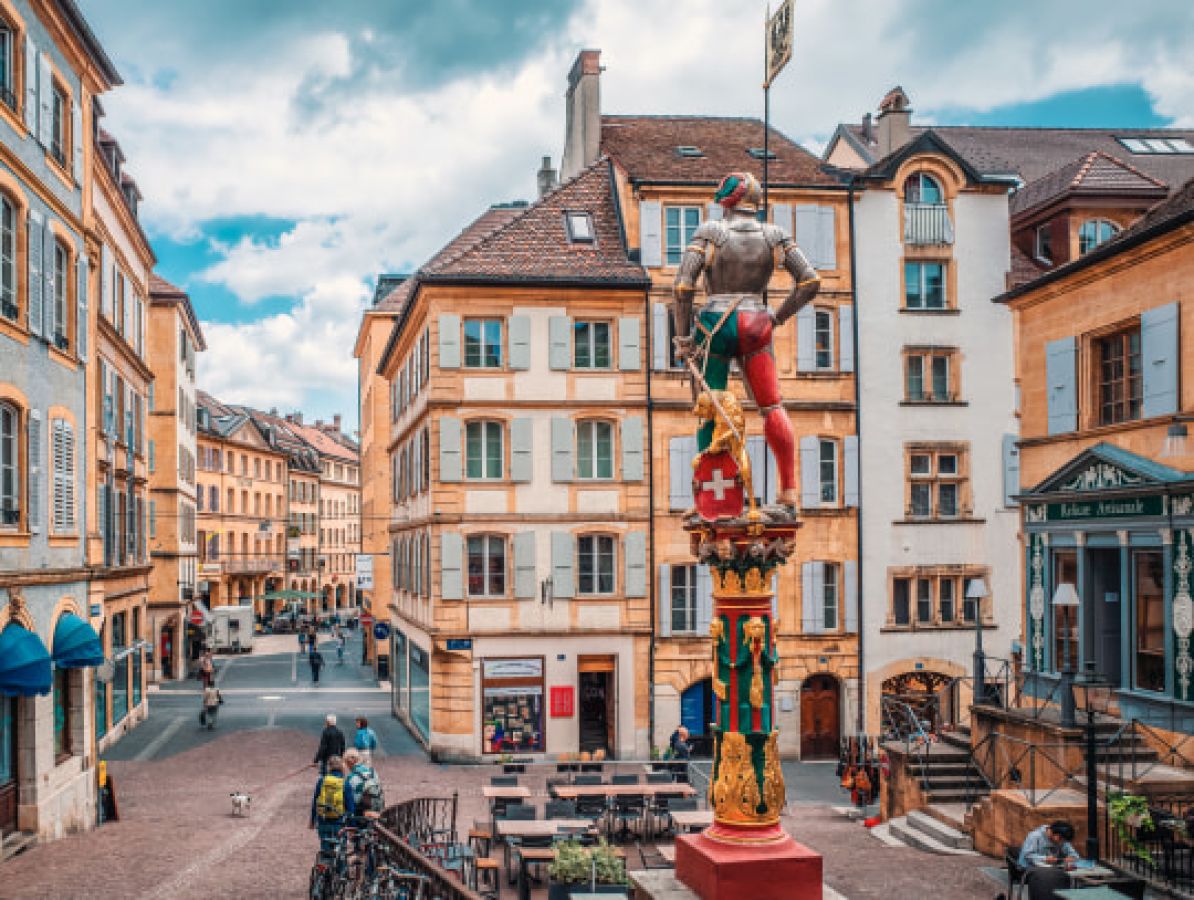 ss_neuchatel_2375321211_lfp8dj