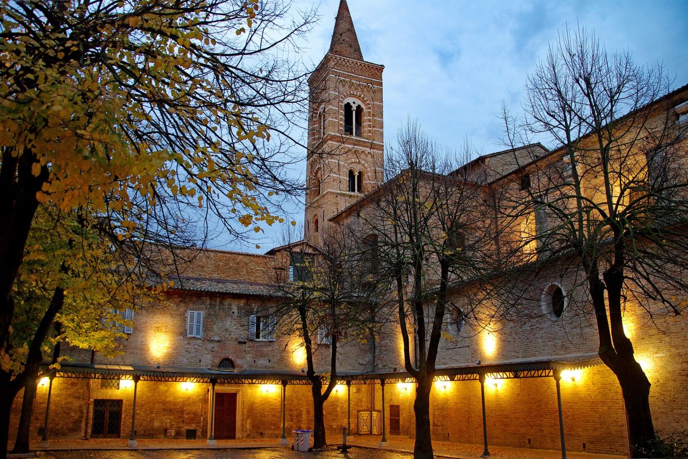 bell-tower-3282818_1920 pesaro