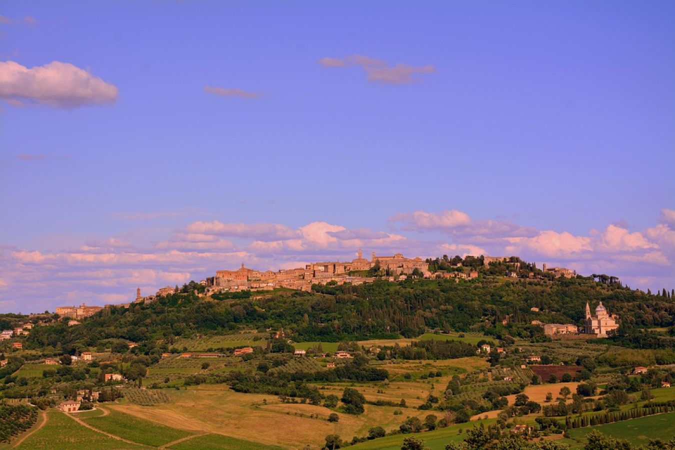 montepulciano-5373158_960_720