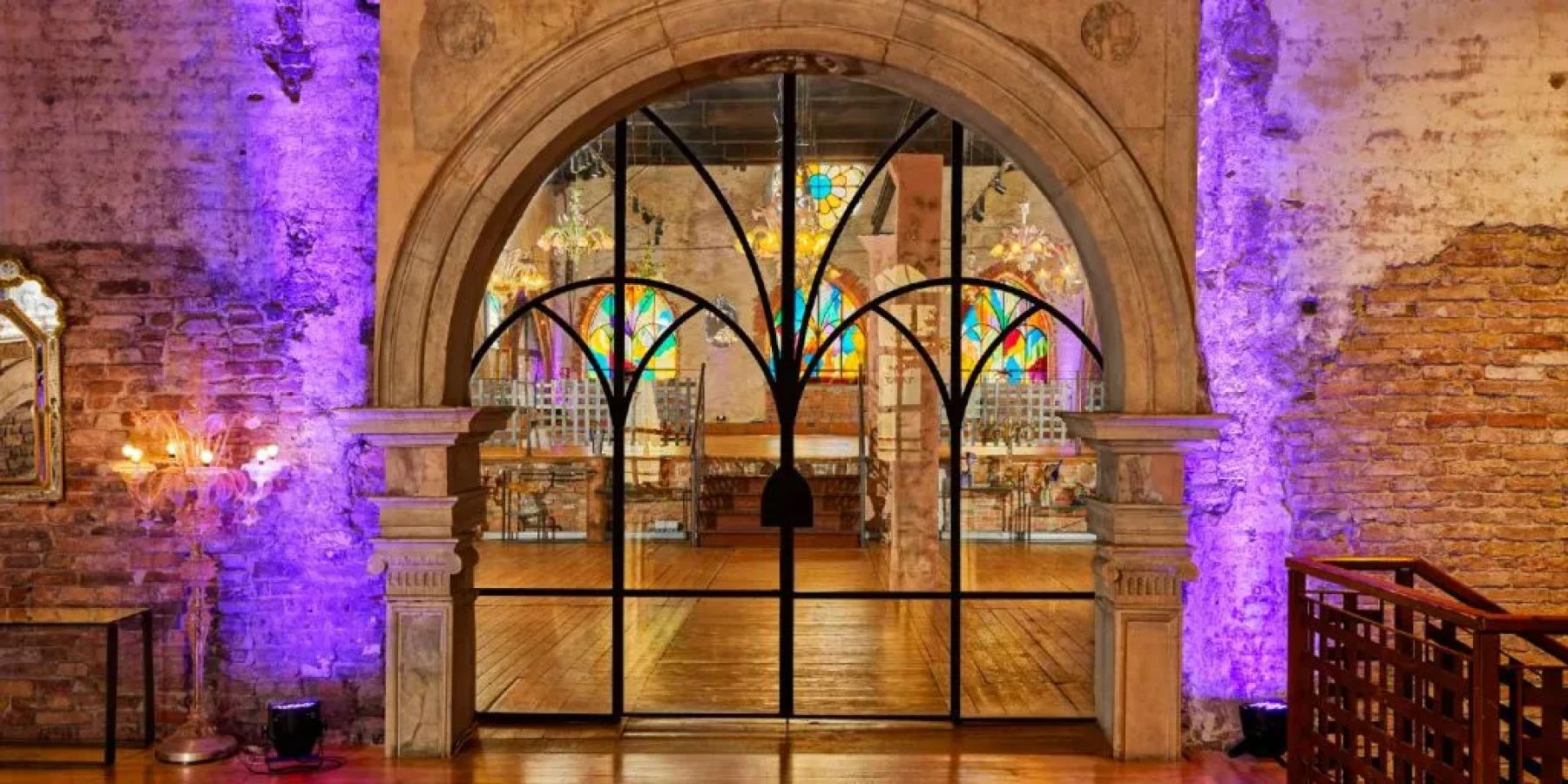capodanno-venezia-murano-cenone-gala-glass-cathedral-3-1024x512