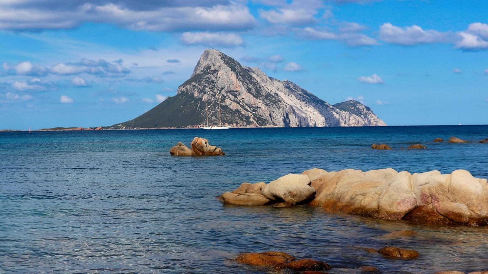 sardegna-7155214_960_720
