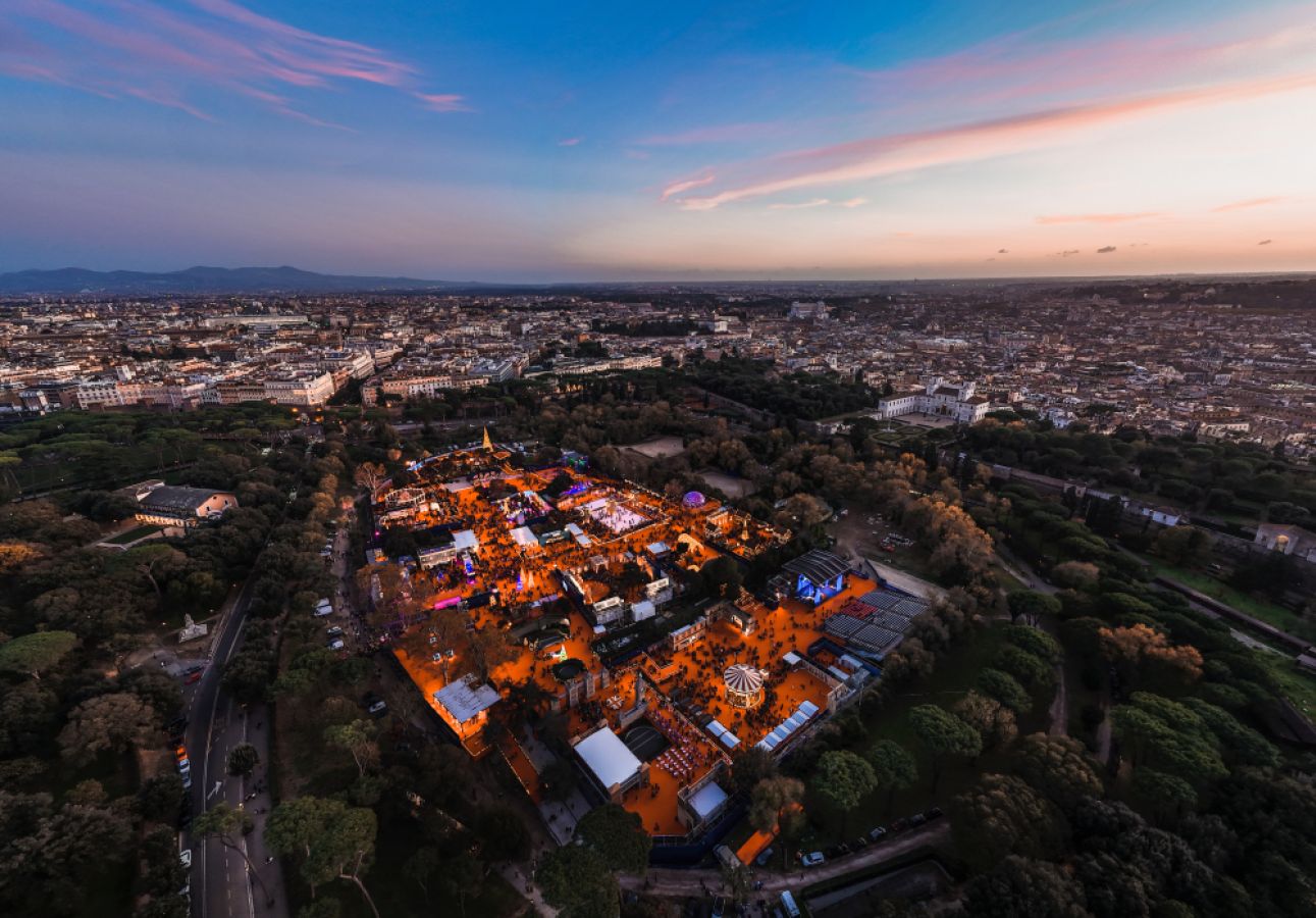 christmas-world-vista-drone