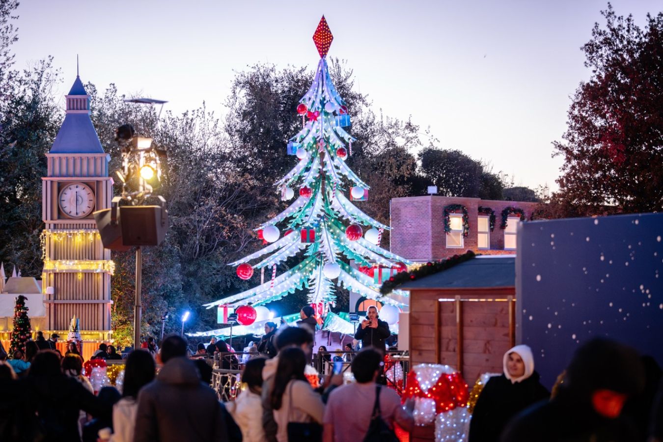 191-christmasworld2024