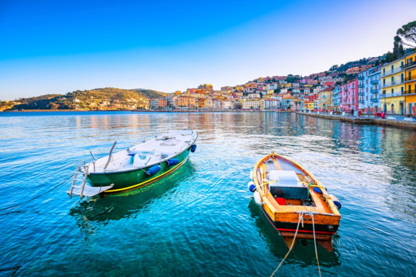 Porto Santo Stefano rinomata località turistica di grande tradizione marinaresca